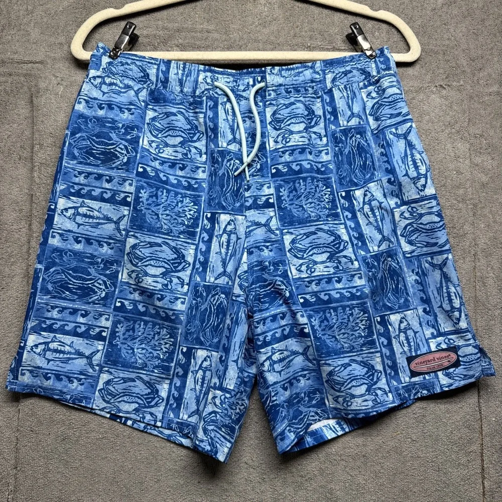 Vineyard Vines Men's Blue Swim Trunks Large Island Print Drawstring Mesh Lined‎